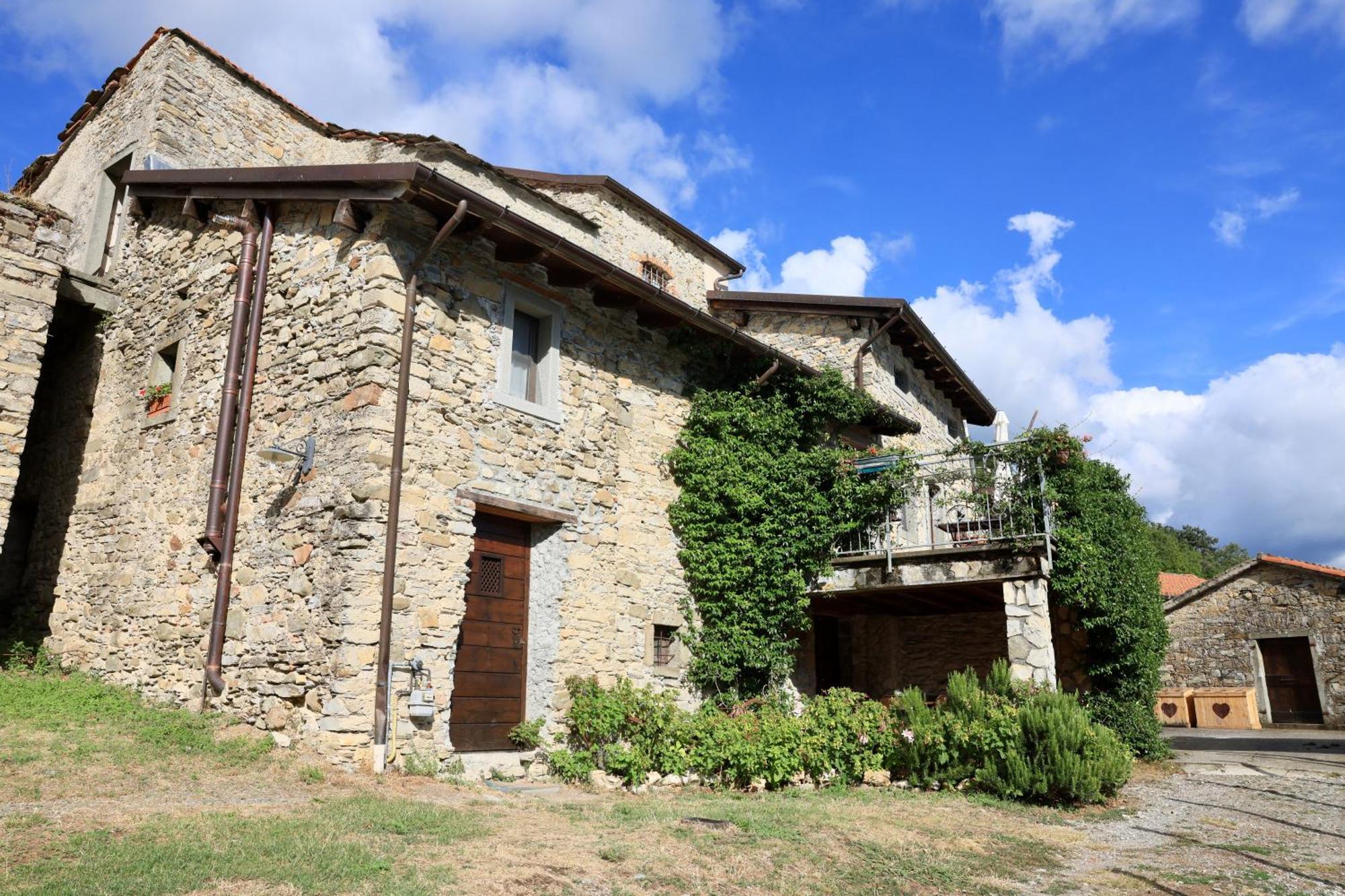 Agriturismo Montagna Verde Apella Licciana Nardi Экстерьер фото